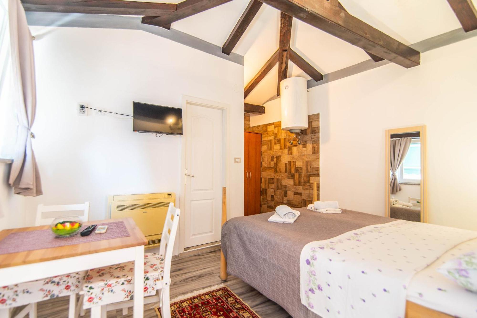 Giovanna Boutique Rooms & Pool Pula Dış mekan fotoğraf